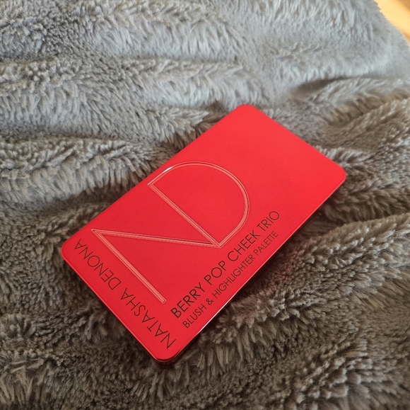 Natasha Denona Berry Pop Cheek Trio NEW - Picture 3 of 8